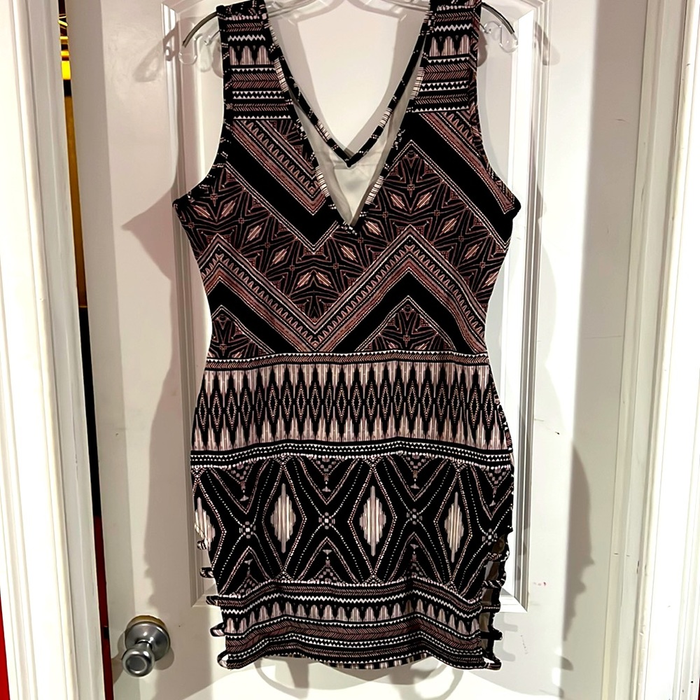 XL dress with open leg/side design never worn